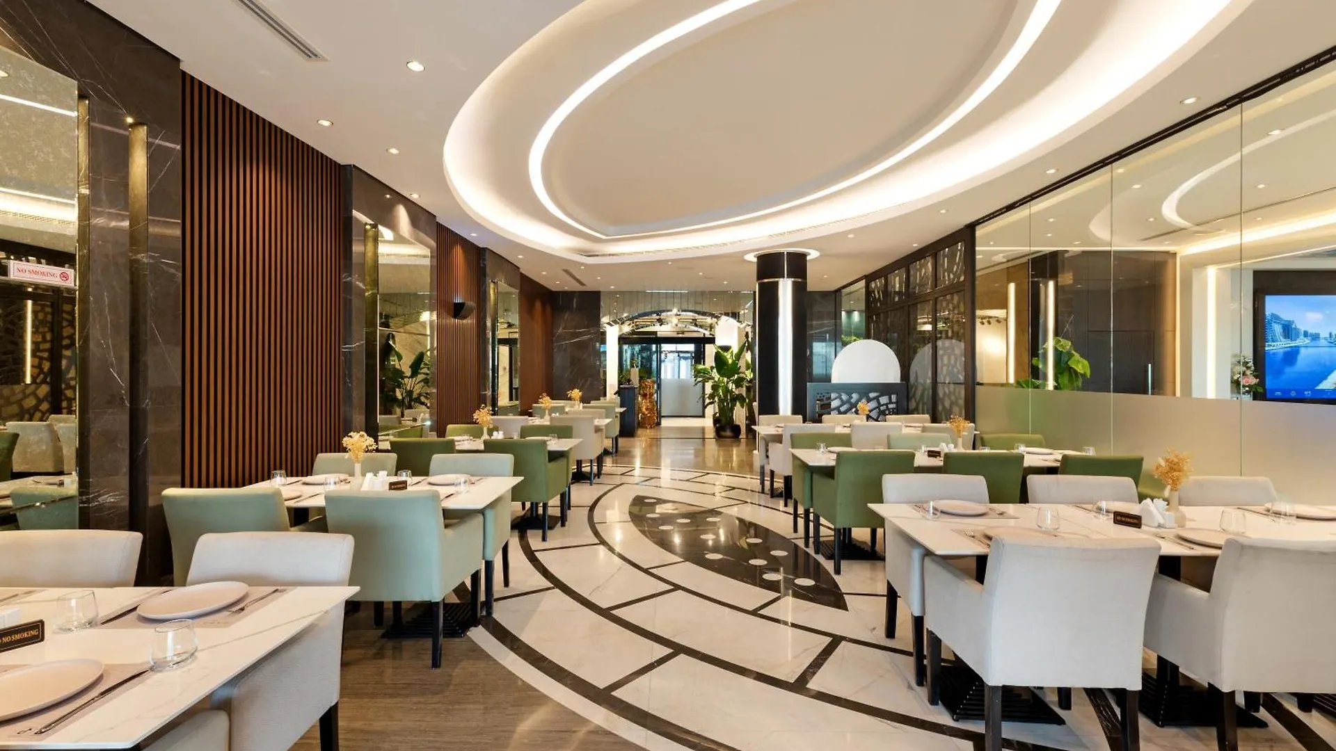 Royal Continental Suites Business Bay Dubai