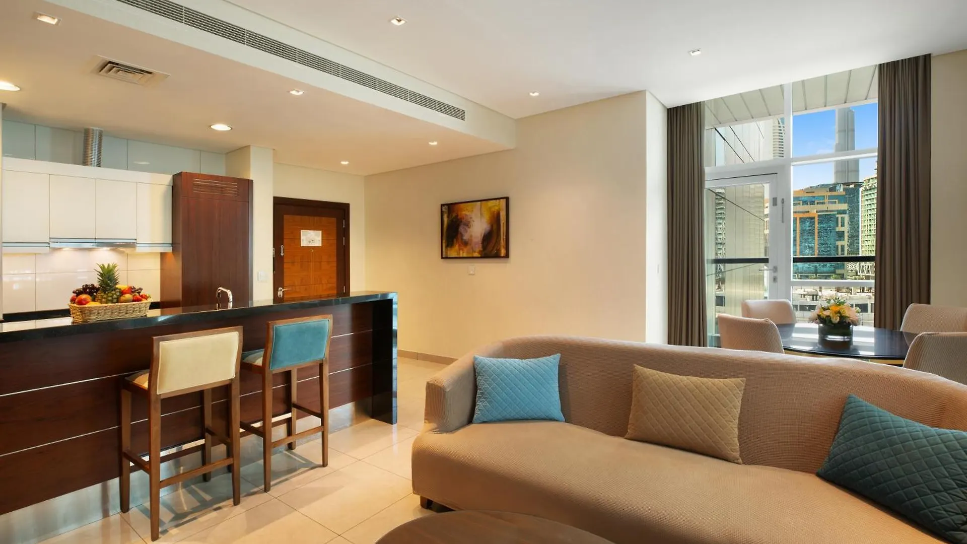 Royal Continental Suites Business Bay Dubai 5*,  United Arab Emirates